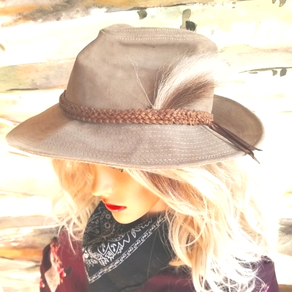 AUSSIE Loved Australian Tan Leather Canvas Travel Outback Kangaroo Tail Hat UNI